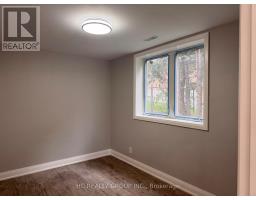 32 B King Richard Court, Markham, ON L3P1M1 Photo 9