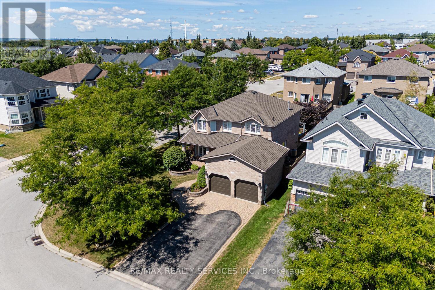 22 SOVEREIGN'S GATE, Barrie (Painswick South)