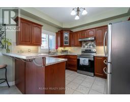 22 Sovereign's Gate, Barrie, ON L4N0K7 Photo 14