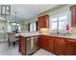 22 Sovereign's Gate, Barrie, ON L4N0K7 Photo 15