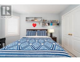 22 Sovereign's Gate, Barrie, ON L4N0K7 Photo 30