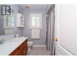 22 Sovereign's Gate, Barrie, ON L4N0K7 Photo 32