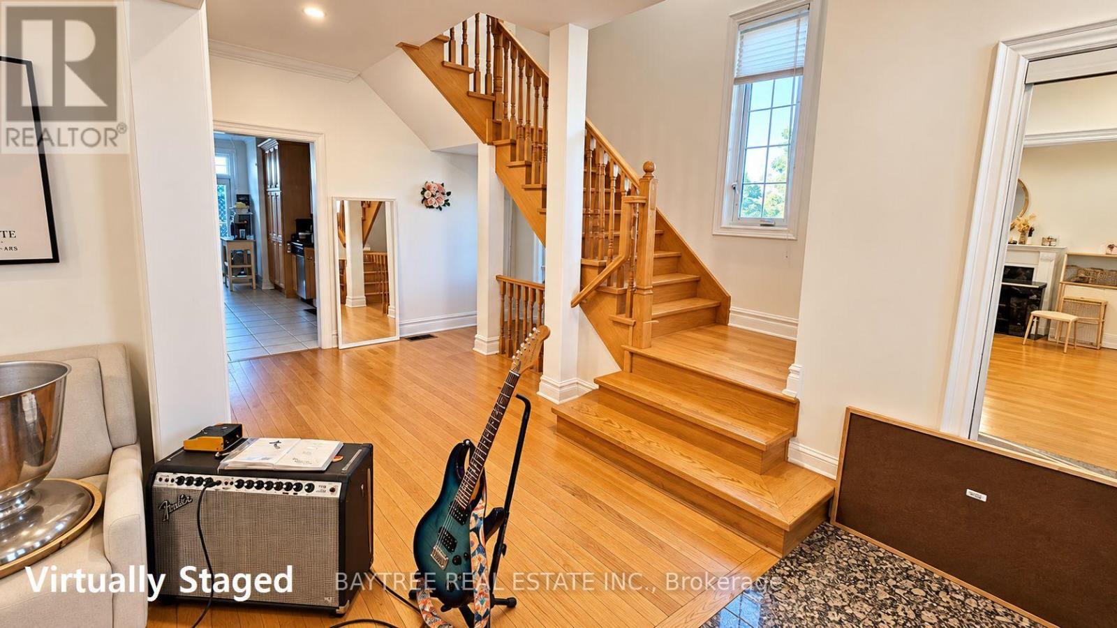 UPPER - 257 COCKSFIELD AVENUE, Toronto (Bathurst Manor) — photo 5