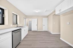 695 Elgin Avenue, Winnipeg, MB R3E1B1 Photo 8