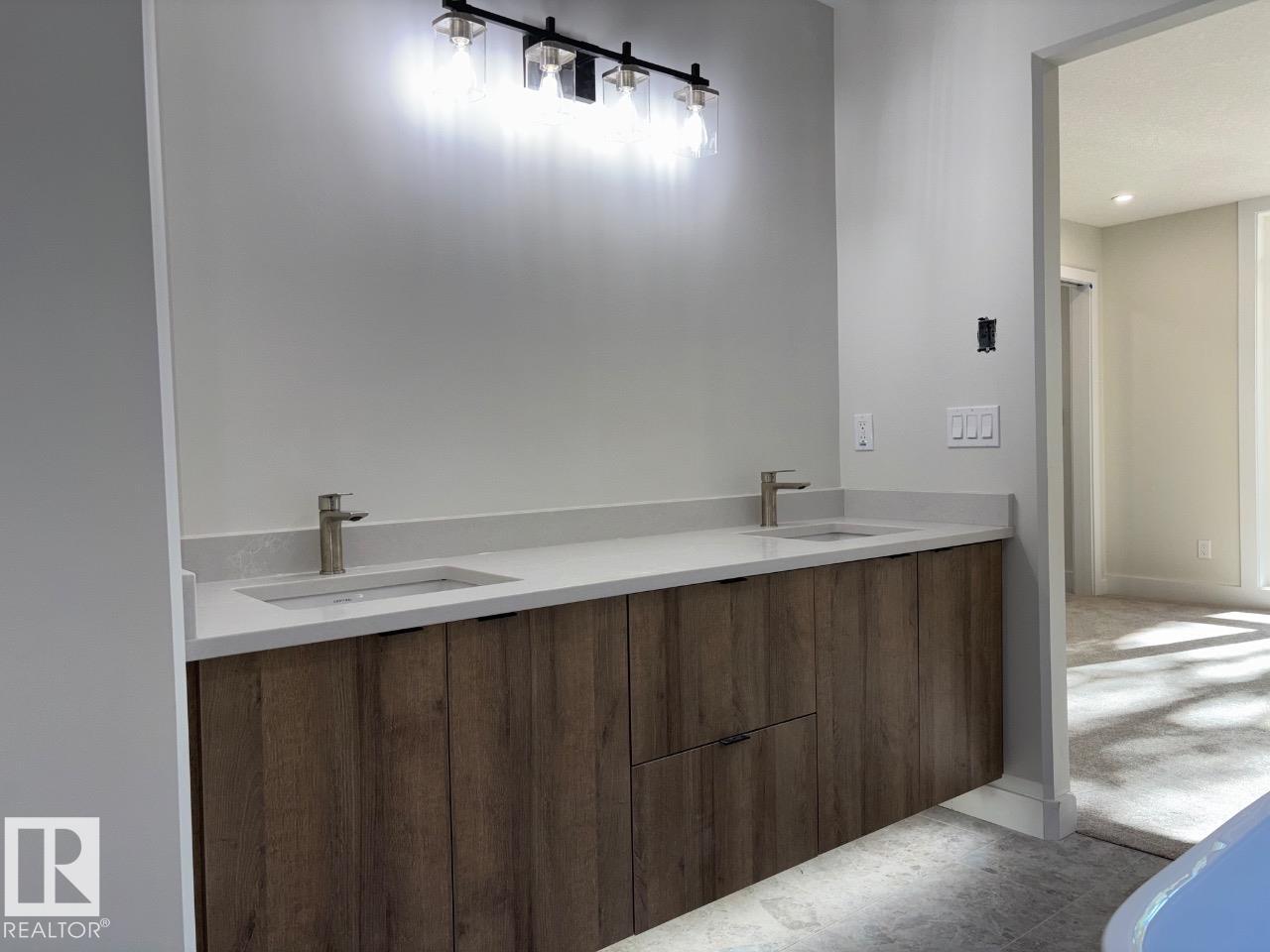 Property photograph 29 for MLS E4512252
