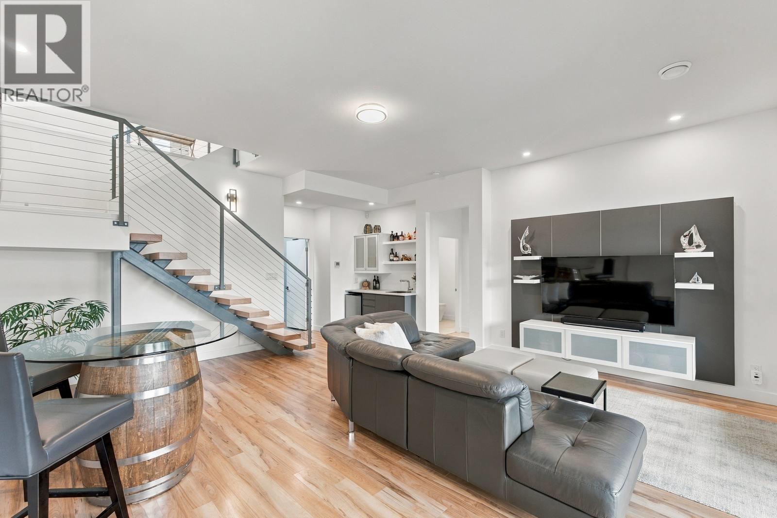 3671 McKinley Beach Drive, Kelowna