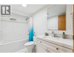 99 Mt Allan Circle, Calgary, AB T2Z2S4 Photo 19