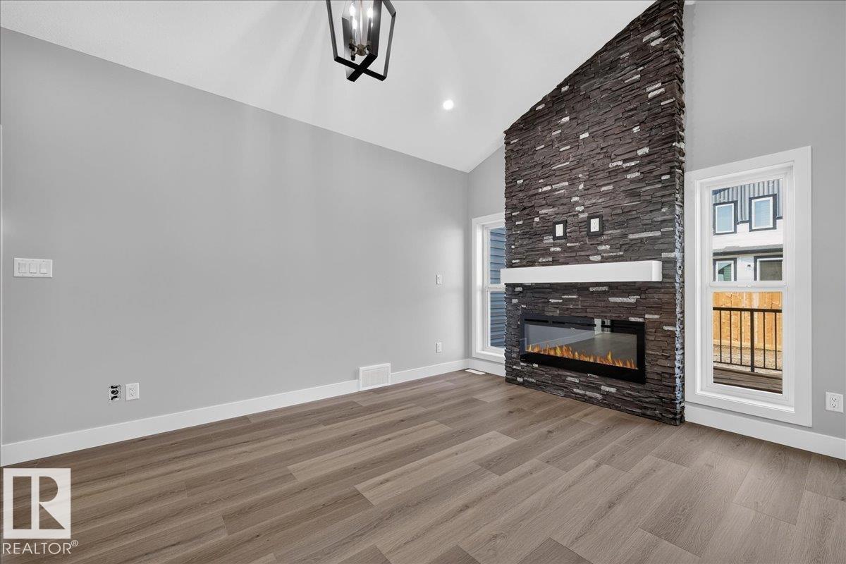 22 Mockingbird Crescent, South Fort — photo 22 of 30: Property photo