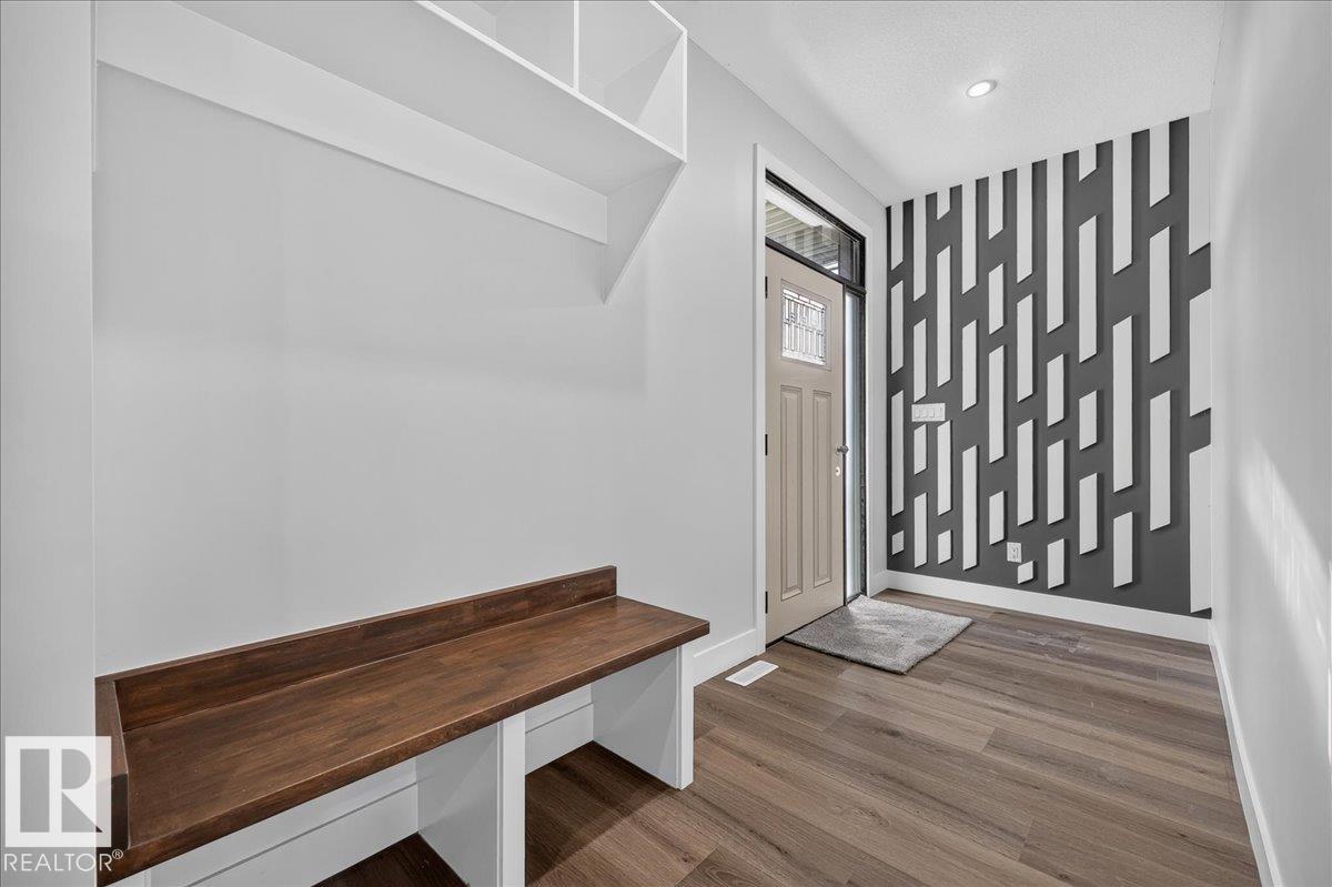 22 Mockingbird Crescent, South Fort — photo 3 of 30: Property photo