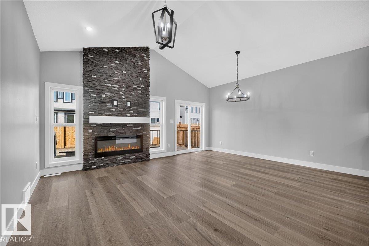 22 Mockingbird Crescent, South Fort — photo 19 of 30: Property photo