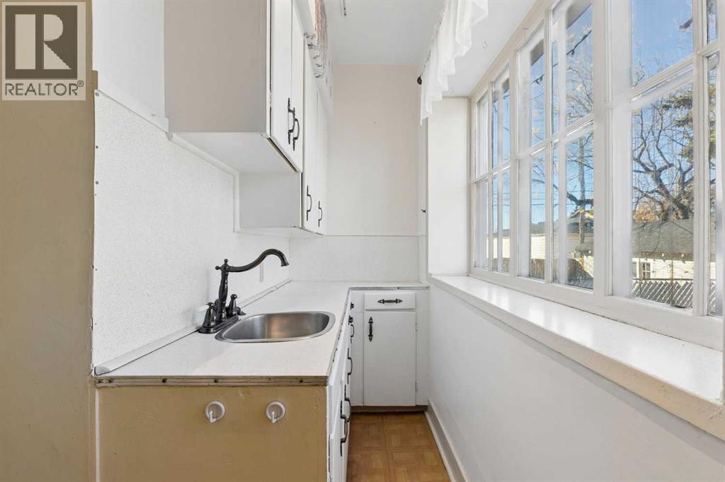 2115 10 Street NW - photo 20