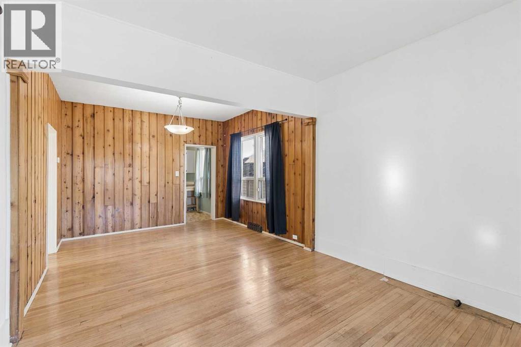 2115 10 Street NW - photo 12
