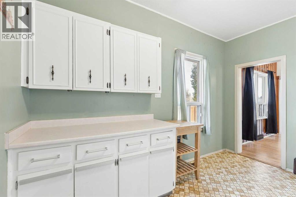 2115 10 Street NW - photo 18