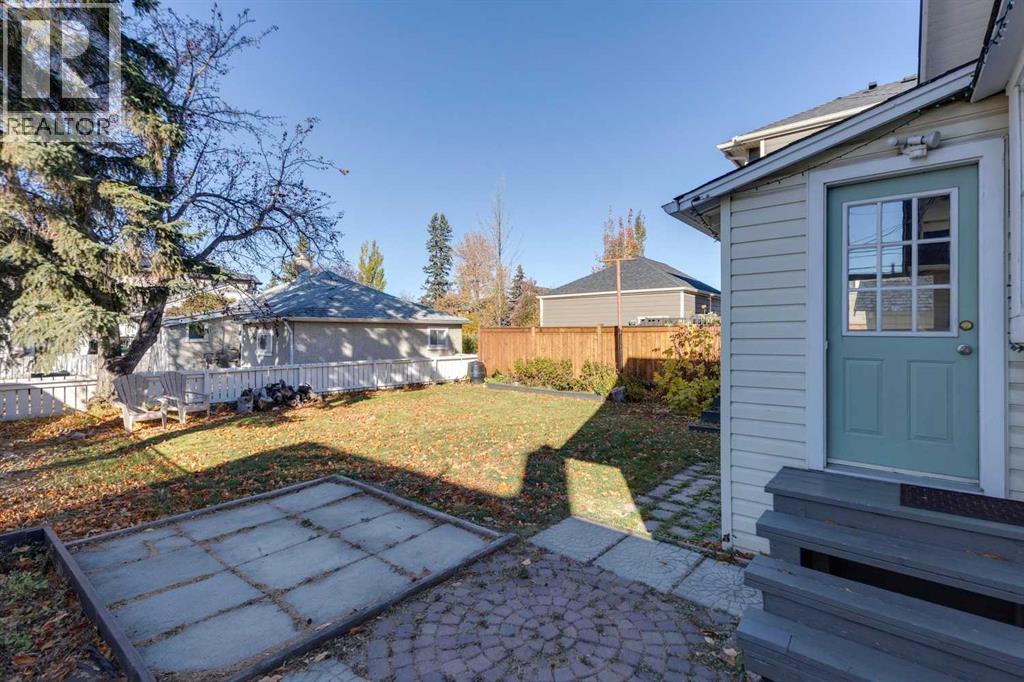 2115 10 Street NW - photo 32