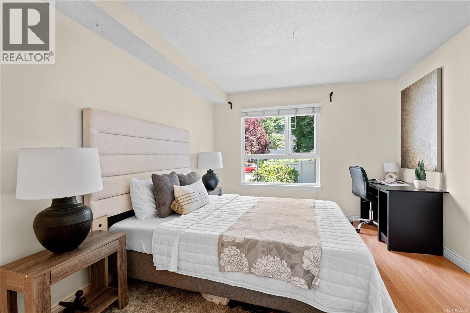 #214 2520 Wark St - 16