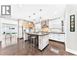 2233 26 Street SW - photo 4