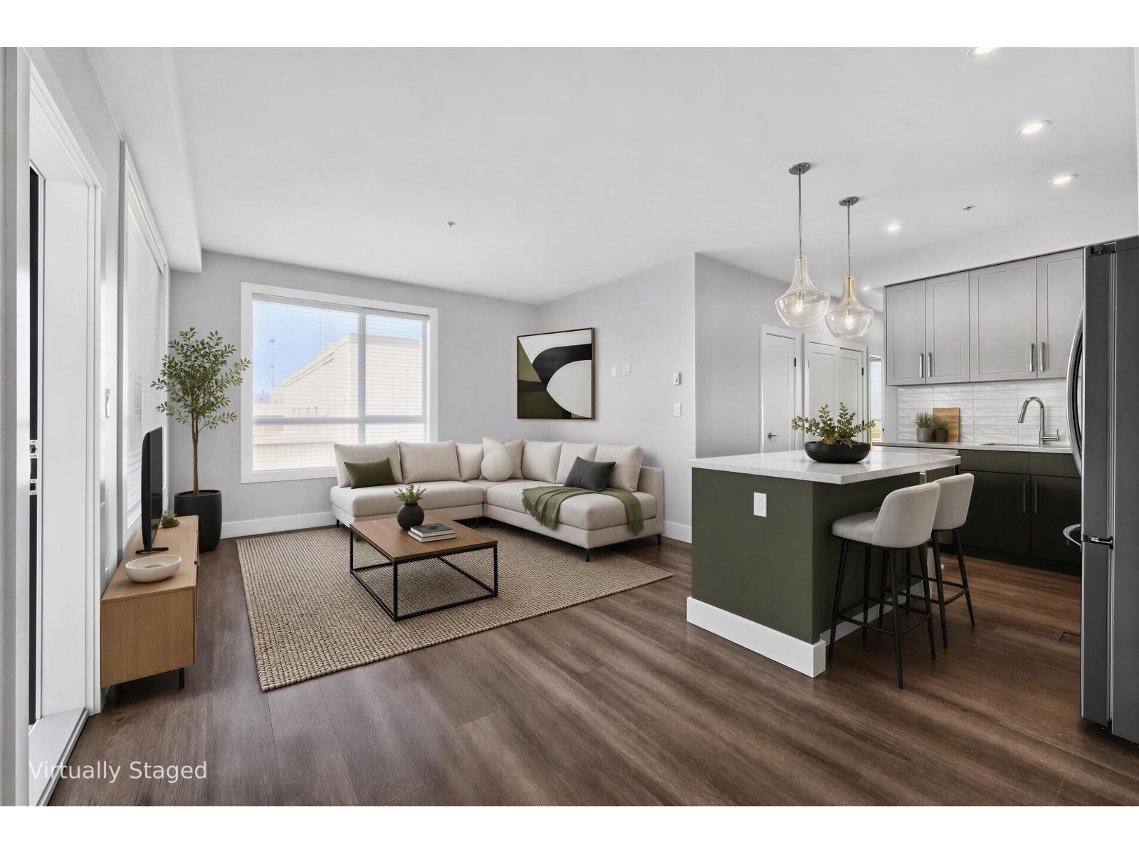 201 32838 VENTURA AVENUE, Abbotsford - Image 1