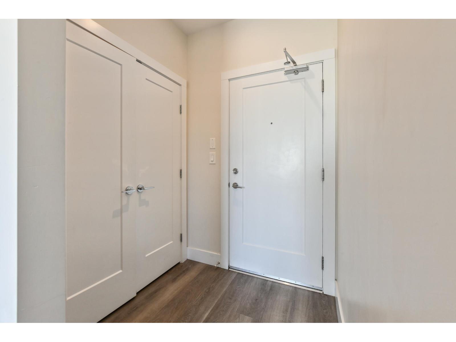 201 32838 VENTURA AVENUE, Abbotsford - Image 1