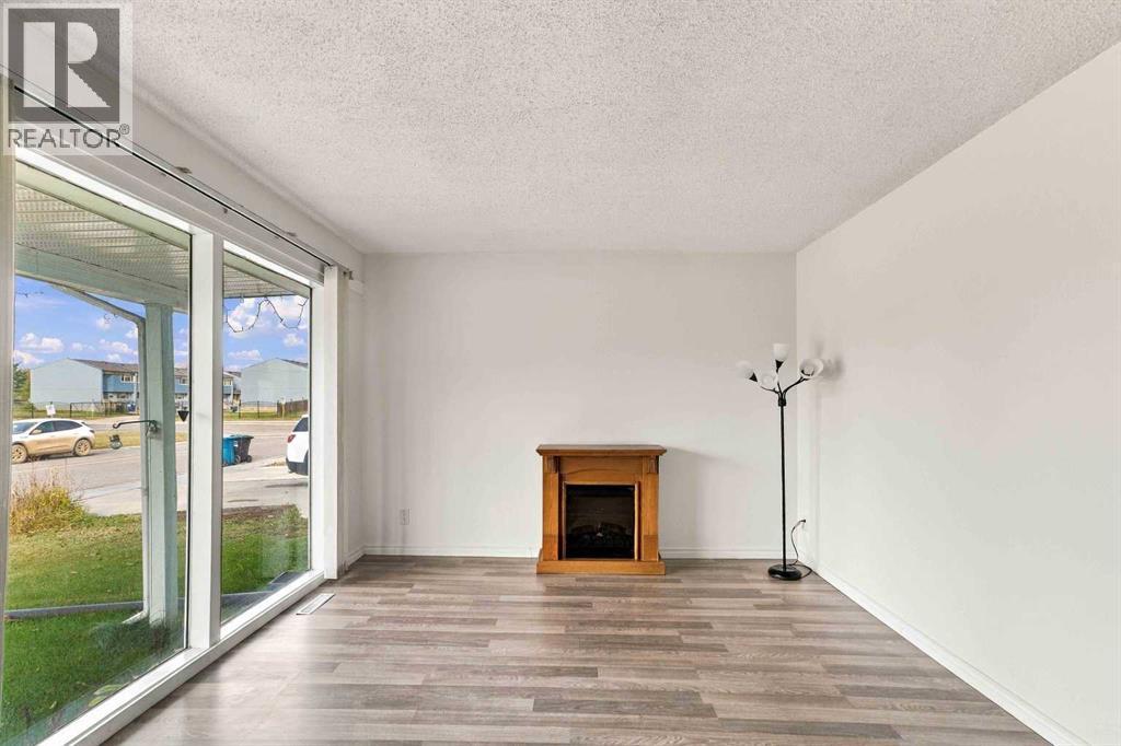 7 Pond Crescent, Fort McMurray