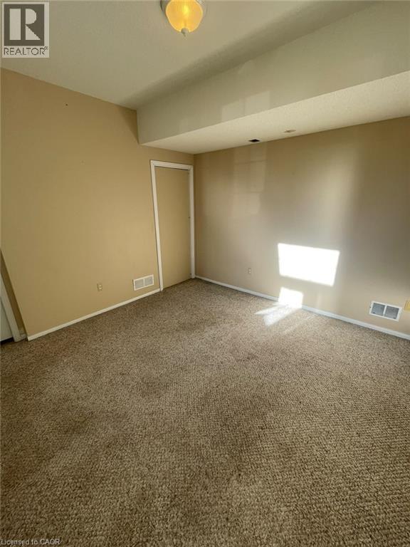 123 ELMIRA Road N Unit# Upper — photo 2