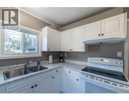 847 Admirals Rd, Esquimalt, BC V9A2P1 Photo 24