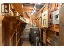 847 Admirals Rd, Esquimalt, BC V9A2P1 Photo 37