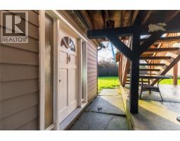 847 Admirals Rd, Esquimalt, BC V9A2P1 Photo 31