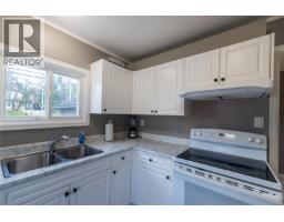 847 Admirals Rd, Esquimalt, BC V9A2P1 Photo 23