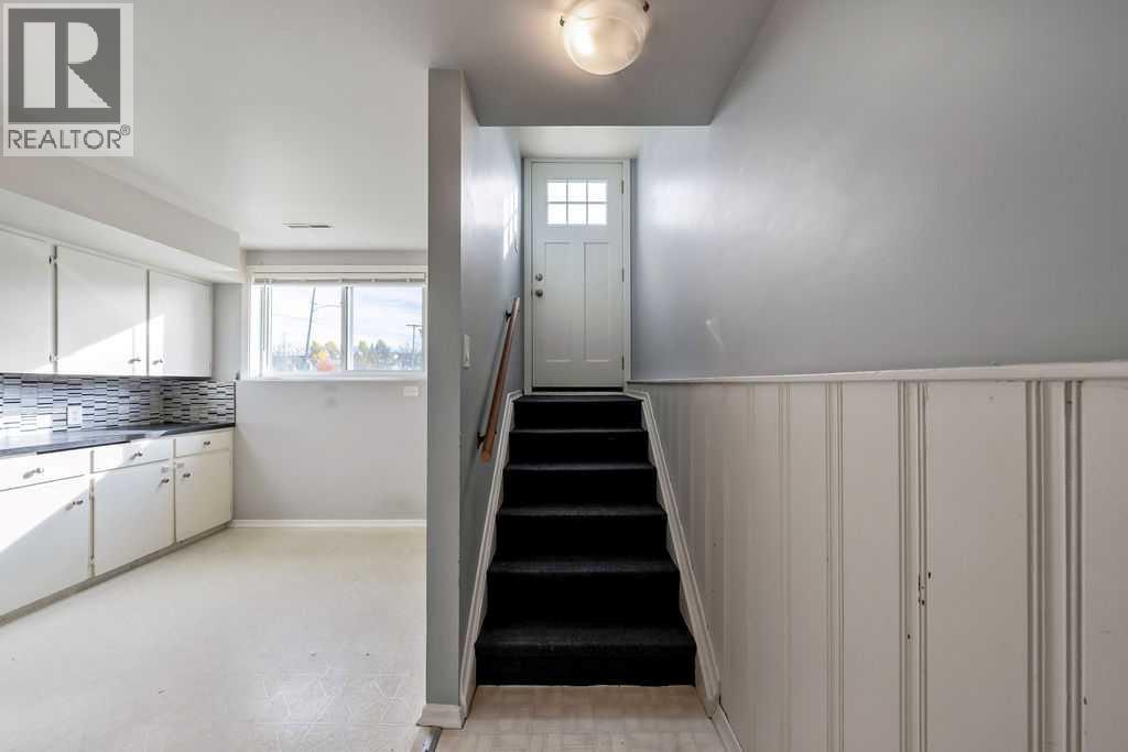 5415 5 Street SW - photo 26