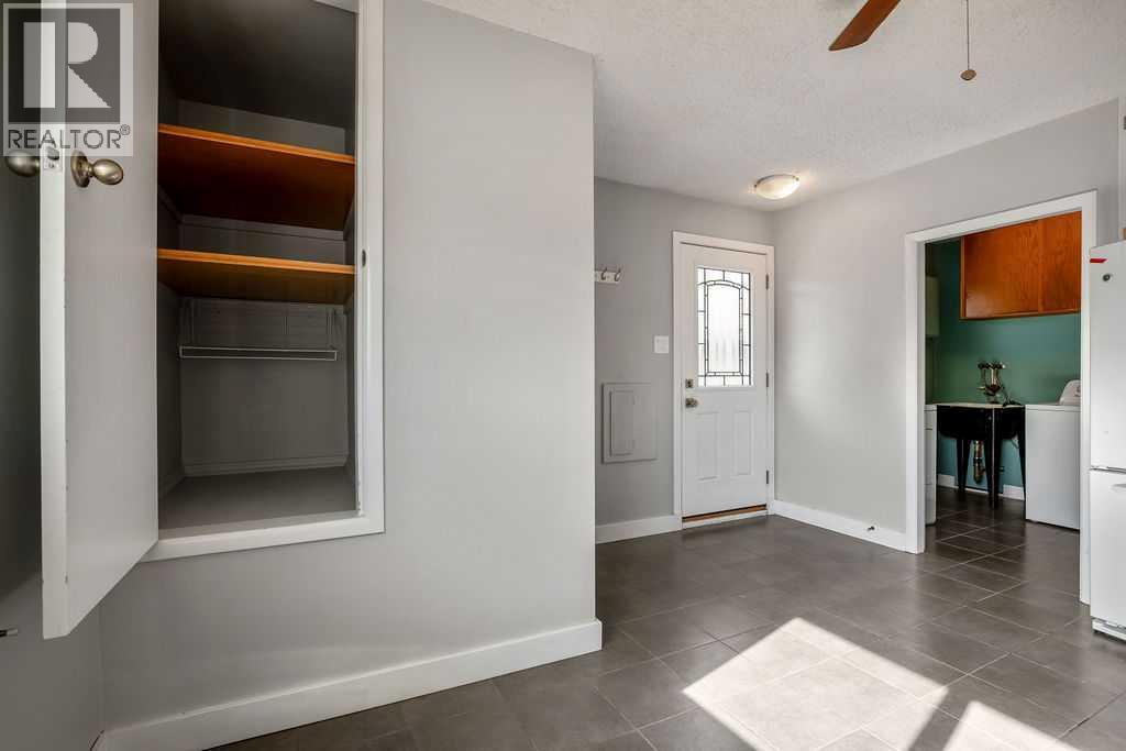 5415 5 Street SW - photo 11
