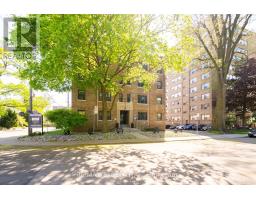 43 - 1 Mallory Gardens, Toronto, ON M4V2A6 Photo 10