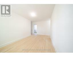 43 - 1 Mallory Gardens, Toronto, ON M4V2A6 Photo 8
