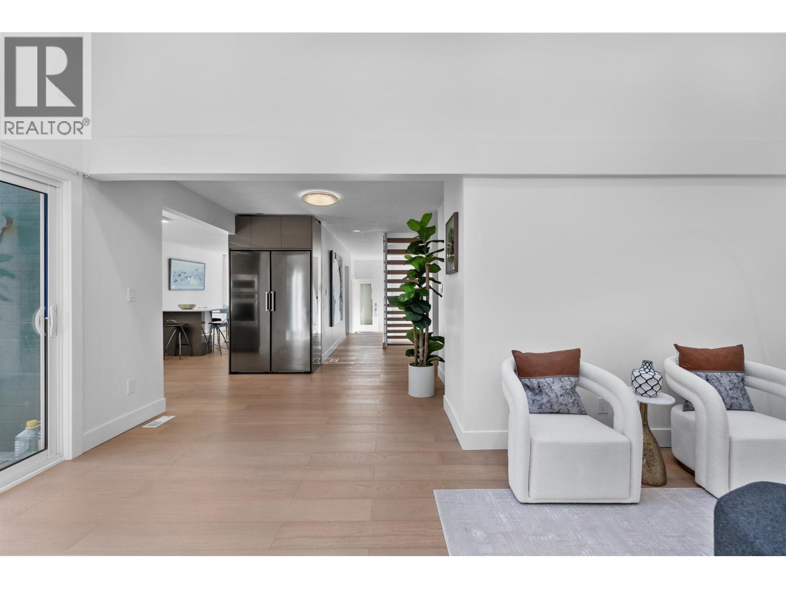 Photo of 3381 MATHERS AVENUE 11