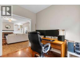 125 Cougarstone Manor Sw, Calgary, AB T3H5N4 Photo 19