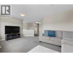 125 Cougarstone Manor Sw, Calgary, AB T3H5N4 Photo 25