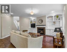 4pc Bathroom - 125 Cougarstone Manor Sw, Calgary, AB T3H5N4 Photo 8