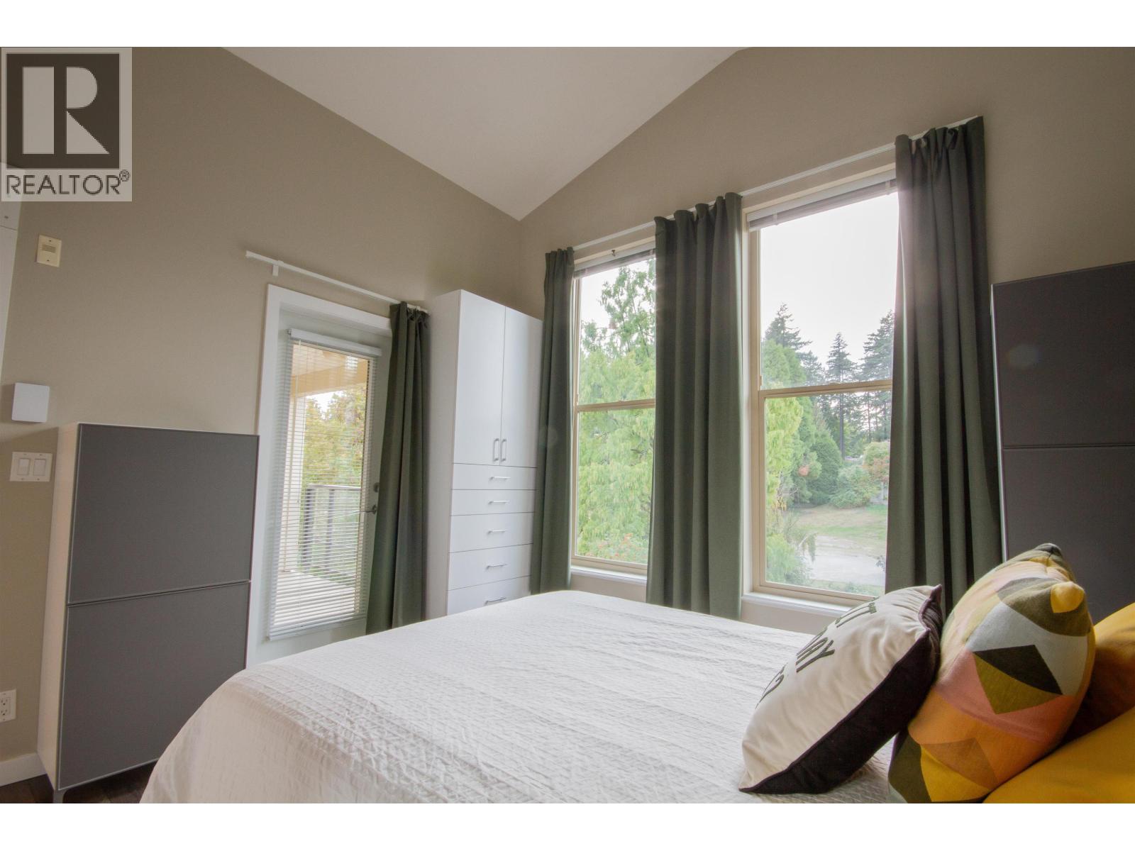 Photo of 402 265 ROSS DRIVE 15