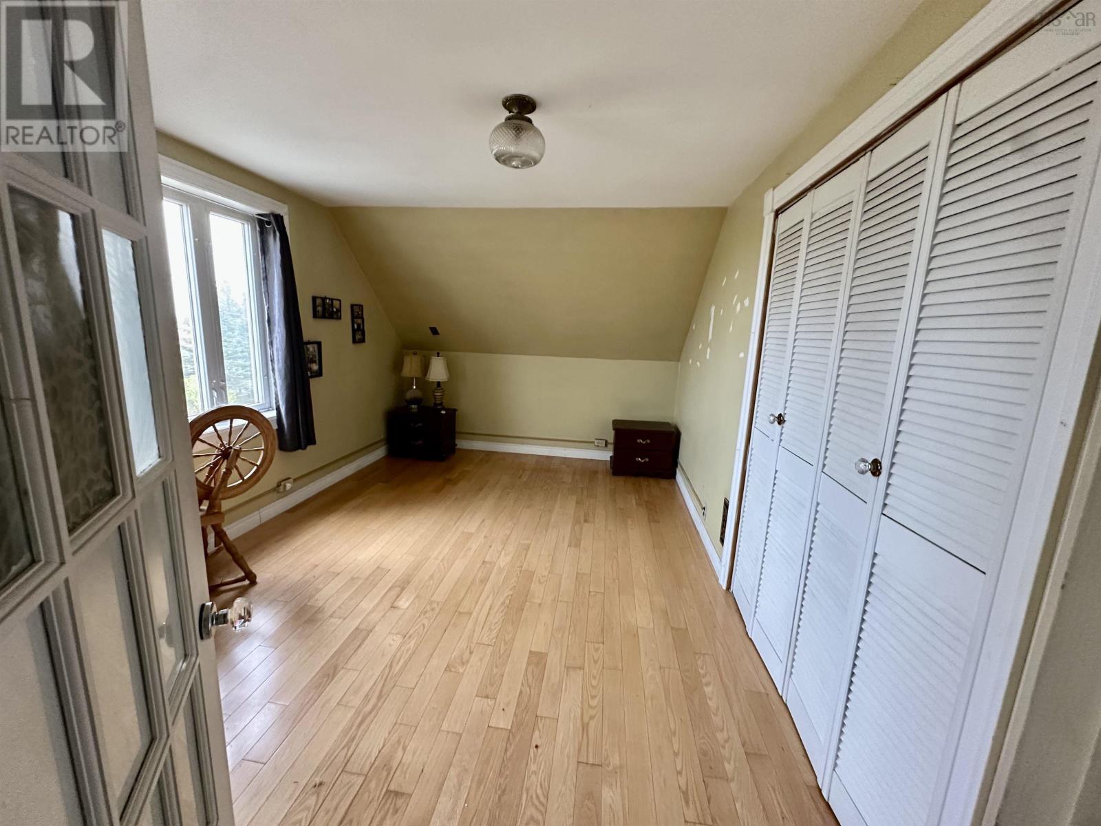 9390 Highway 4 - 34