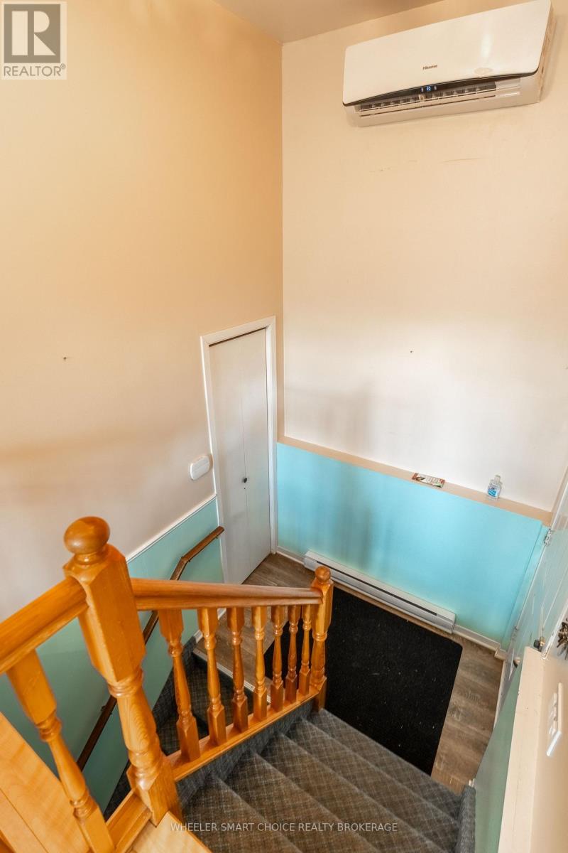 516 BURTON AVENUE - 11