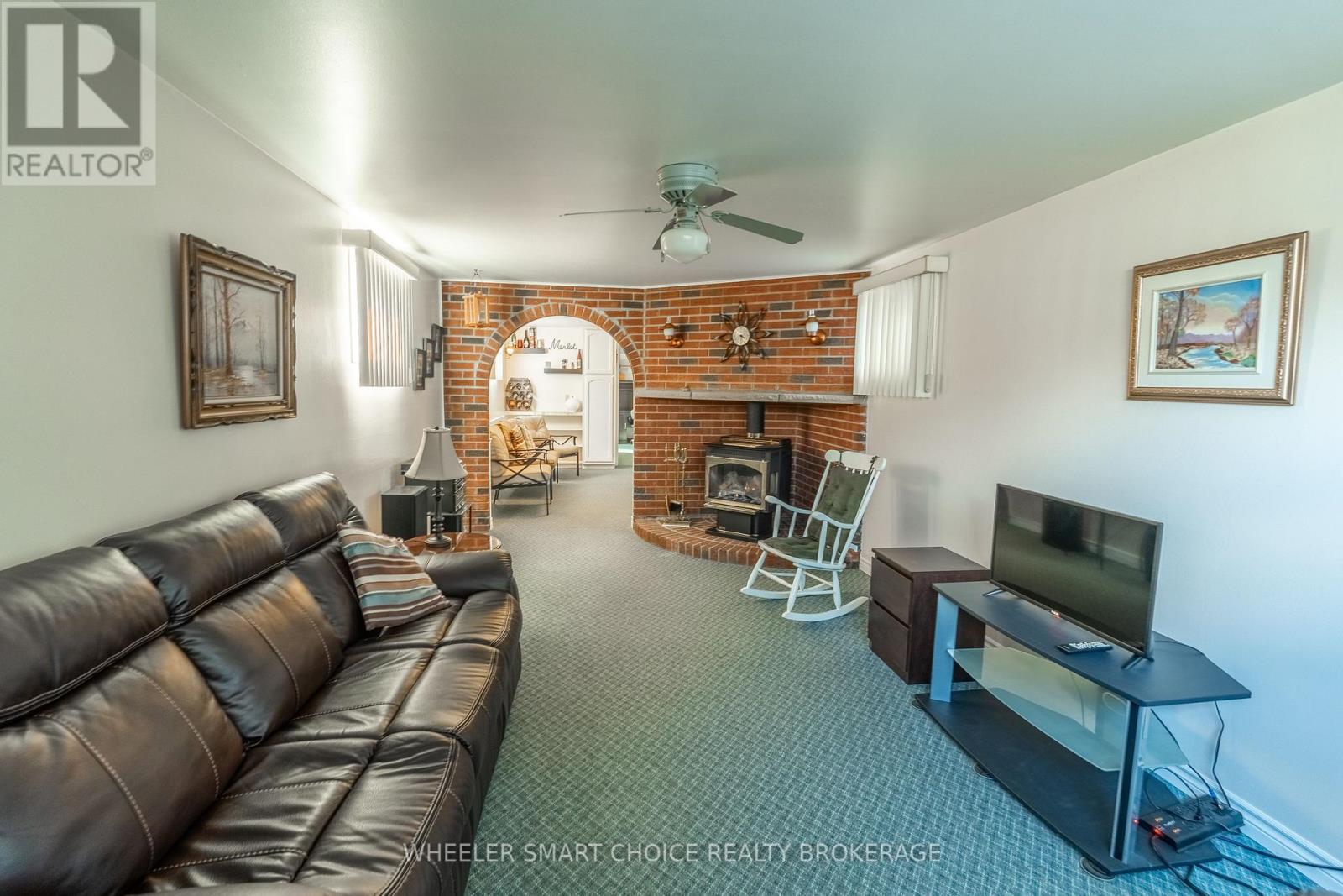 516 BURTON AVENUE - 14