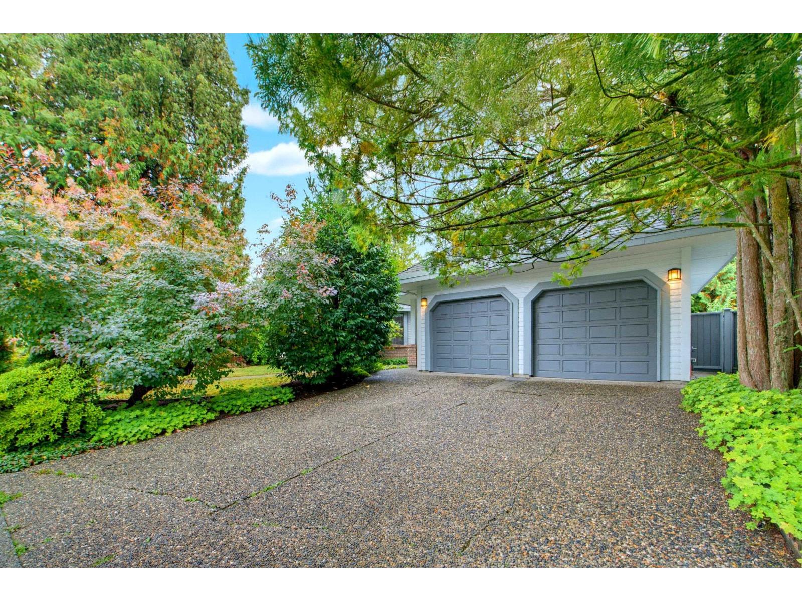 Photo of 7269 150A STREET 3