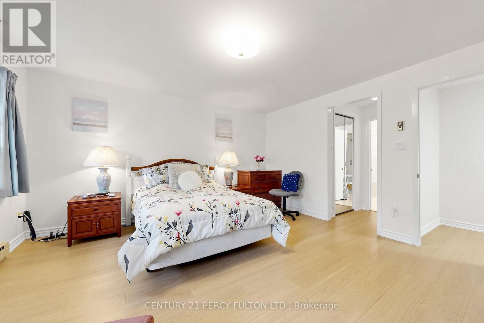 20 ZIRCON COURT - 21