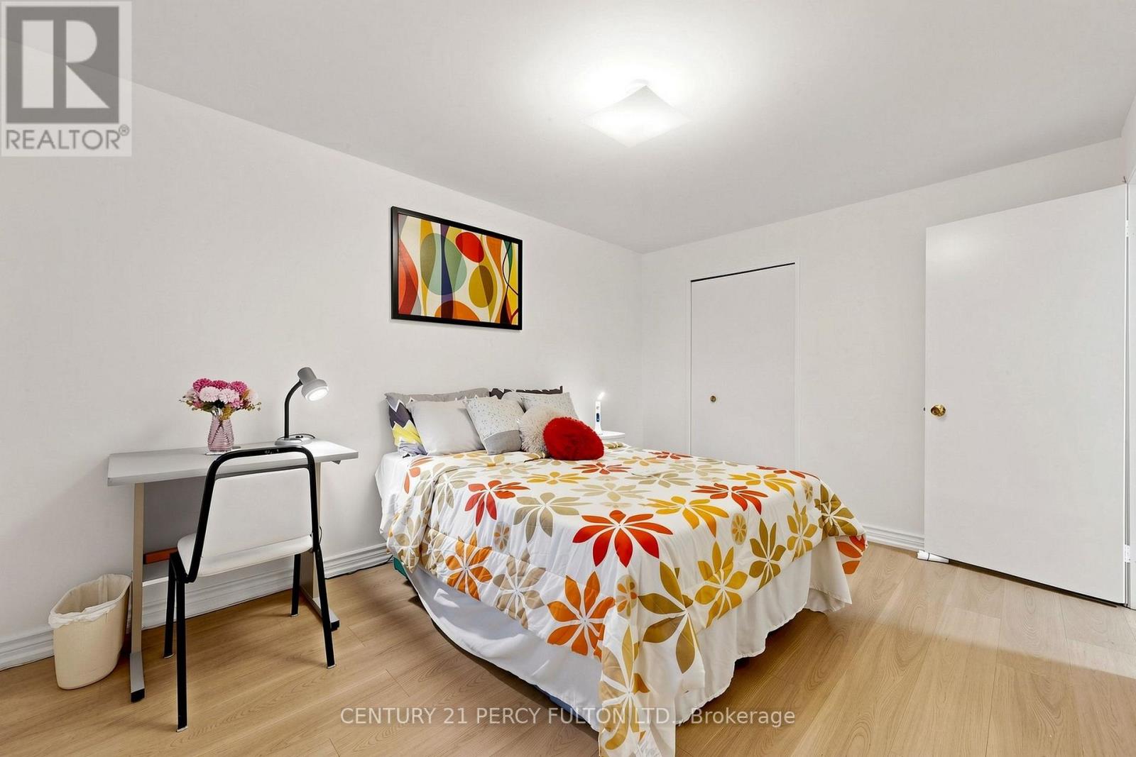 20 ZIRCON COURT - 27