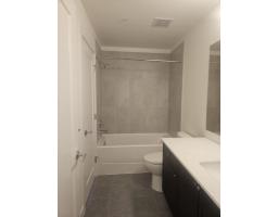 316 15730 Fraser Highway, Surrey, BC V4N0Y6 Photo 6