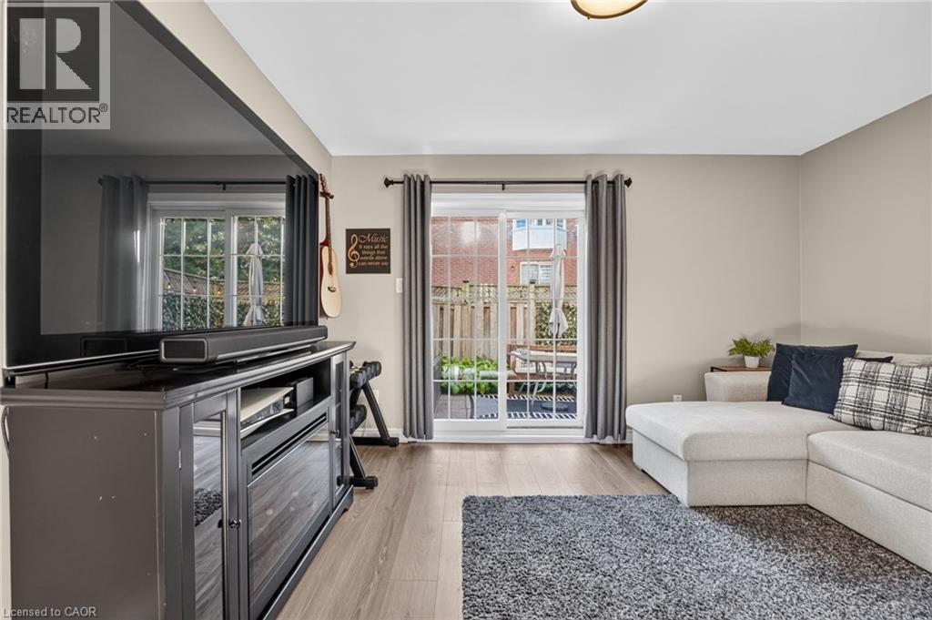 #3 3480 UPPER MIDDLE Road - 39