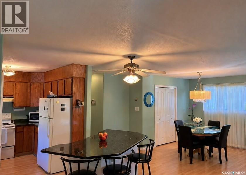 422 MANNING LANE photo 4