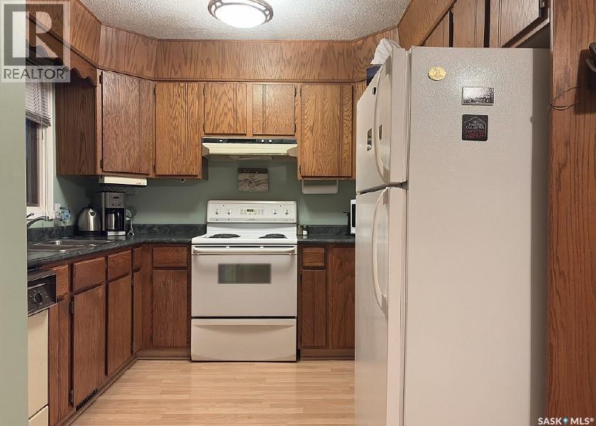 422 MANNING LANE photo 3
