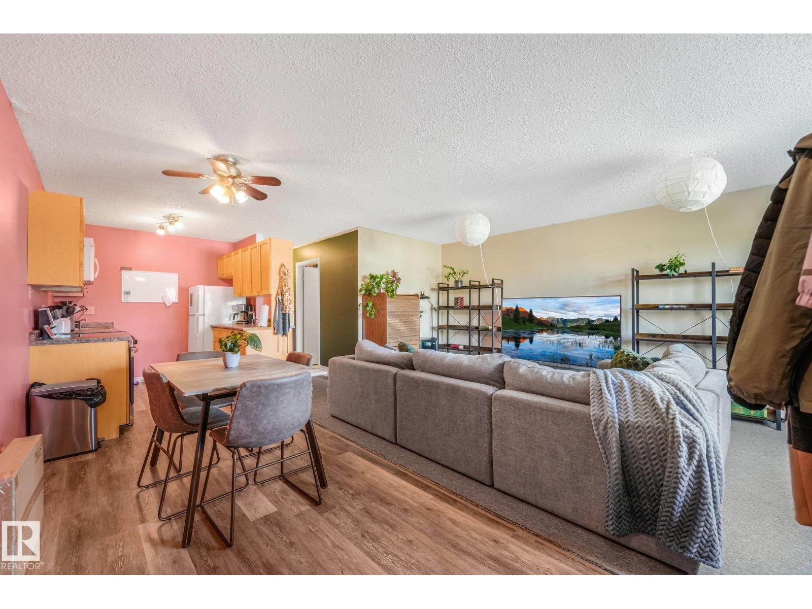 #20 13580 38 St NW photo 3 — MLS® E4513430