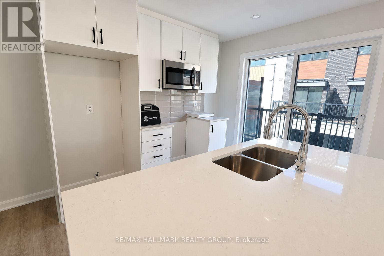 2 - 1001 GLENROY GILBERT DRIVE, Ottawa — photo 8