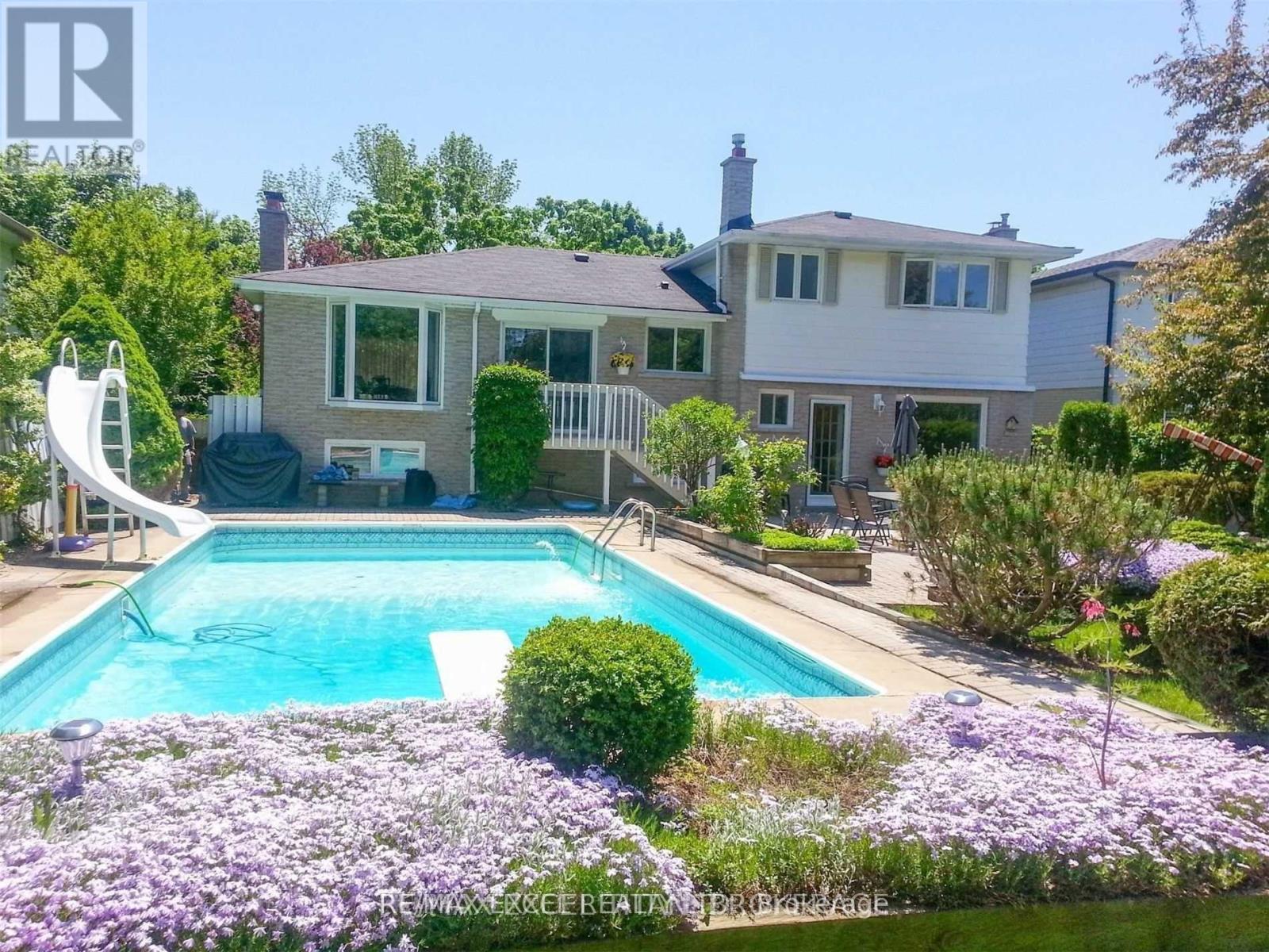 83 SQUIRE BAKERS LANE, Markham (Sherwood-Amberglen)